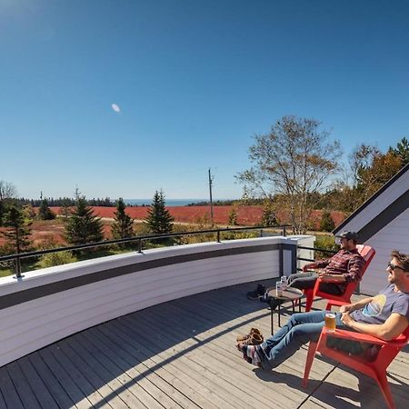 Fox Point Inn Parrsboro Exteriör bild